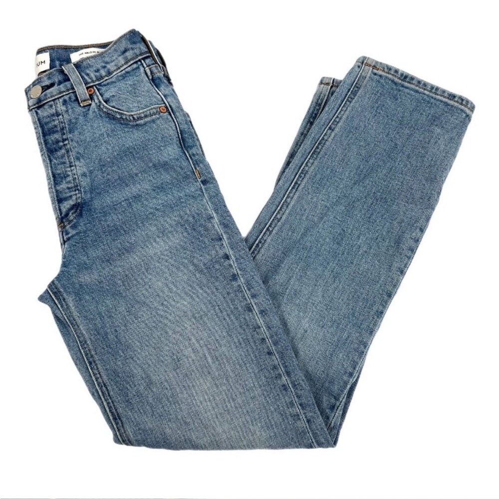 Denim Forum Blue Light Wash Arlo Hi-Rise Straight Jeans | Size 23